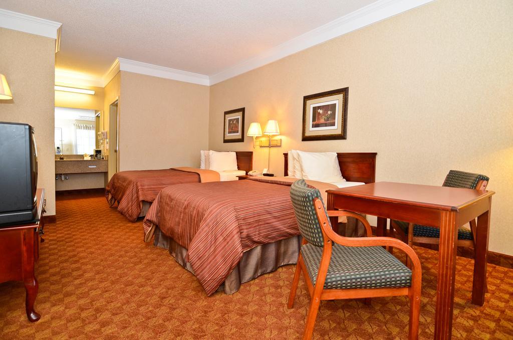 Peach State Inn & Suites Hawkinsville Екстер'єр фото