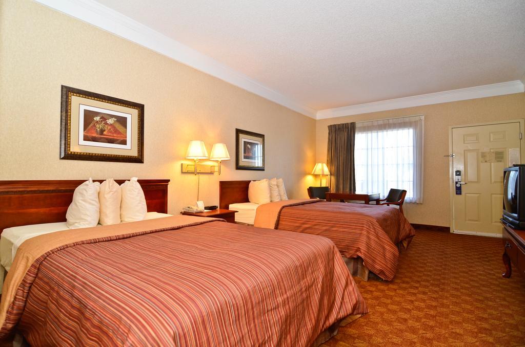 Peach State Inn & Suites Hawkinsville Екстер'єр фото