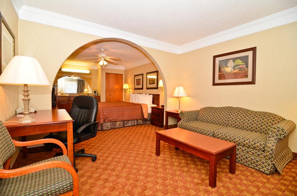 Peach State Inn & Suites Hawkinsville Екстер'єр фото