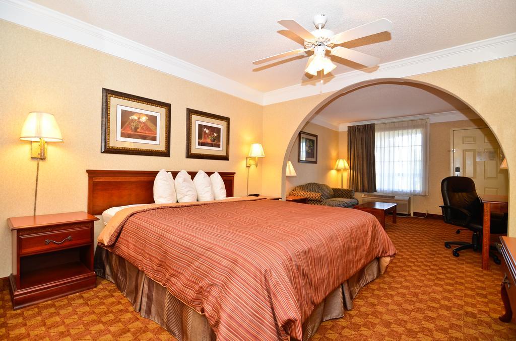Peach State Inn & Suites Hawkinsville Екстер'єр фото