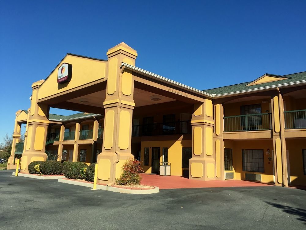 Peach State Inn & Suites Hawkinsville Екстер'єр фото