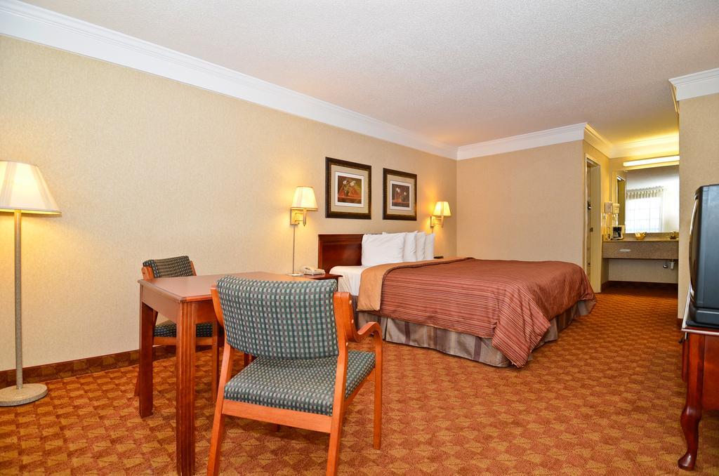 Peach State Inn & Suites Hawkinsville Екстер'єр фото