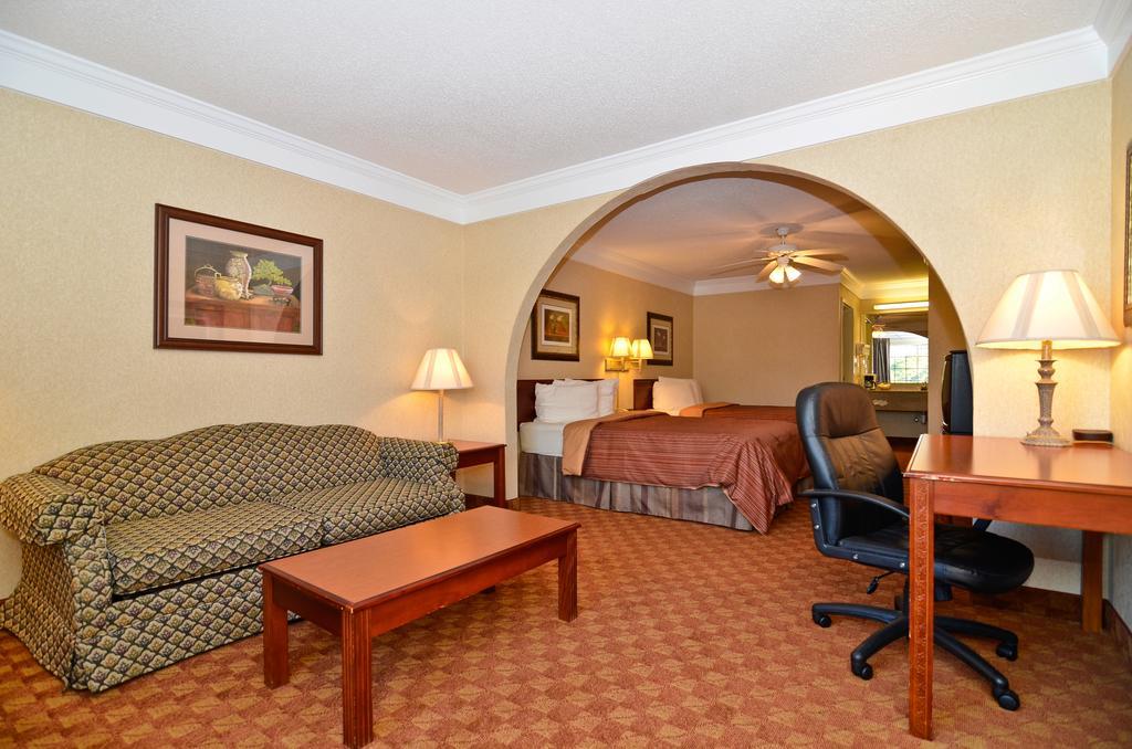 Peach State Inn & Suites Hawkinsville Екстер'єр фото